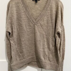 Banana Republic Tan V-Neck Knit Sweater Relaxed Fit